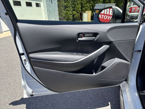 Used 2022 Toyota Corolla SE FWD image 16