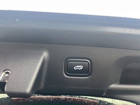 Used 2021 Hyundai Palisade Calligraphy image 11