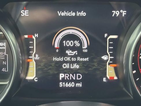 Used 2022 Jeep Wrangler Unlimited Rubicon w/ Xtreme Recon 35" Tire Package AWD/4WD image 27