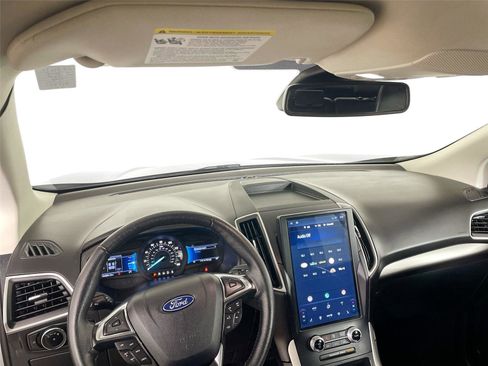 Used 2024 Ford Edge SEL image 21