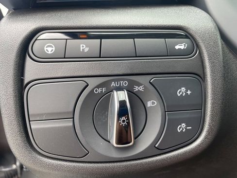 Certified 2025 INFINITI QX50 Pure image 22