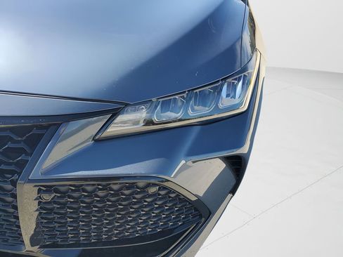 Used 2020 Toyota Avalon XSE image 16