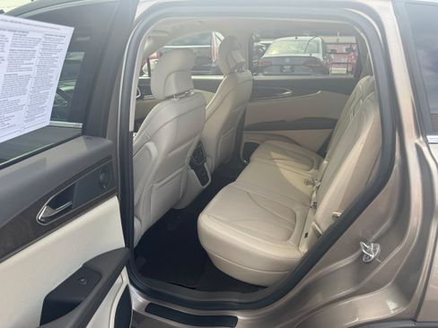 Used 2019 Lincoln Nautilus Reserve FWD image 5