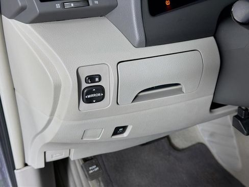 Used 2011 Toyota Camry LE w/ LE Extra-Value Pkg FWD image 33