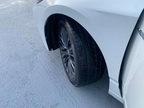 Certified 2021 Toyota Avalon XSE image 25