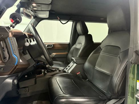 Used 2022 Ford Bronco Outer Banks w/ Sasquatch Package image 12