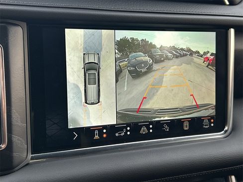 Used 2022 GMC Yukon Denali image 42