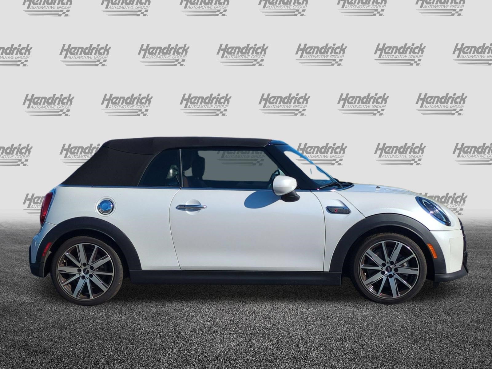 Used 2024 MINI Cooper S w/ Signature Upholstery Package FWD image 11