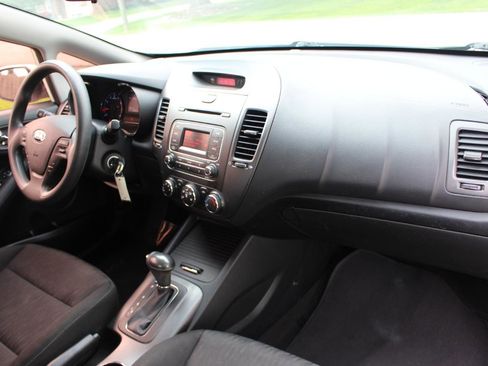 Used 2016 Kia Forte LX FWD image 34