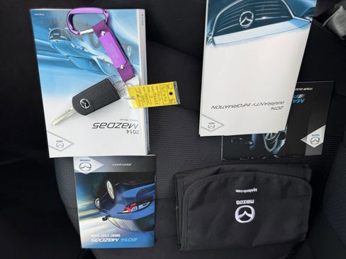 Used 2014 MAZDA MAZDA5 Sport image 24