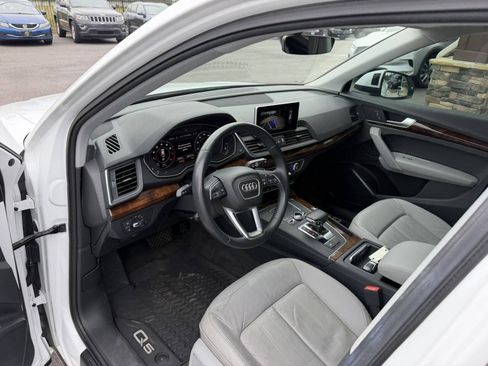 Used 2018 Audi Q5 2.0T Premium Plus AWD/4WD image 34