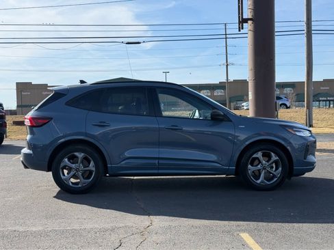 Used 2023 Ford Escape ST-Line image 8