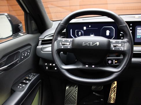 Used 2024 Kia EV9 GT-Line image 33
