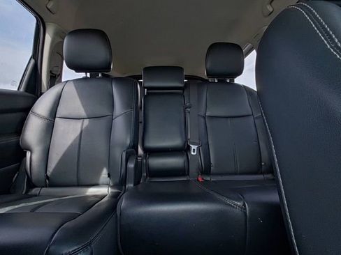 Used 2015 Nissan Pathfinder SL w/ SL Tech Package FWD image 28