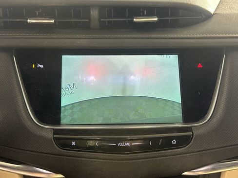 Used 2018 Cadillac XT5 FWD image 5