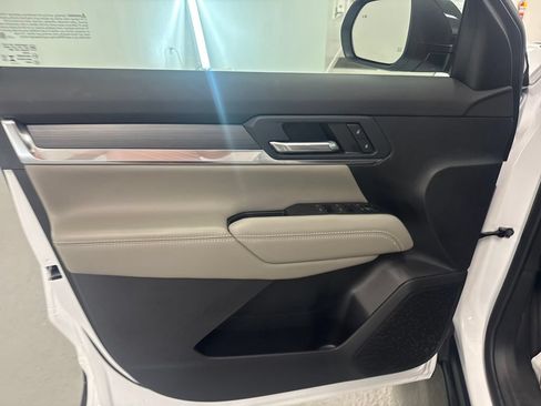 New 2026 GMC Terrain Elevation FWD image 12