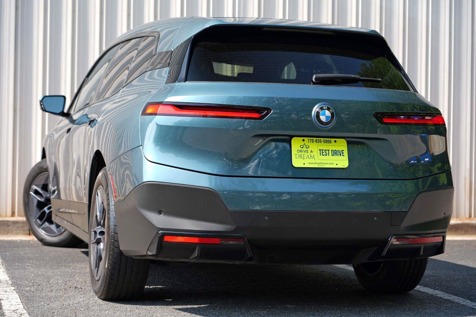 Used 2024 BMW iX xDrive50 w/ Convenience Package AWD/4WD image 6