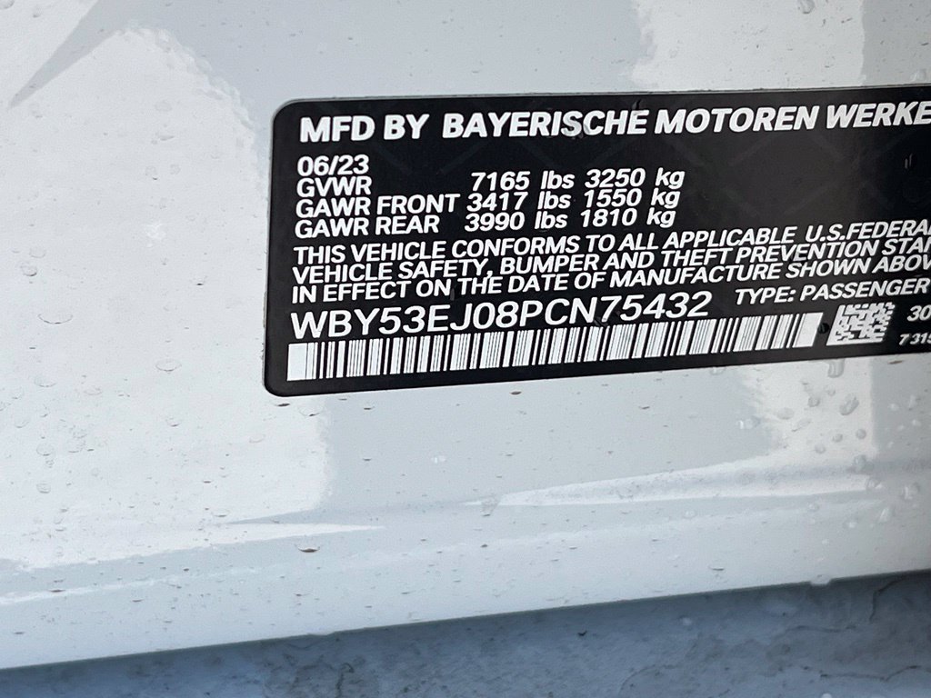 Used 2023 BMW i7 xDrive60 w/ Parking Assistance Package AWD/4WD image 26