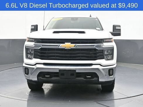 Used 2024 Chevrolet Silverado 2500 LT w/ Safety Package AWD/4WD image 2