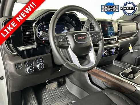 Used 2025 GMC Sierra 2500 SLT w/ SLT Premium Package image 10