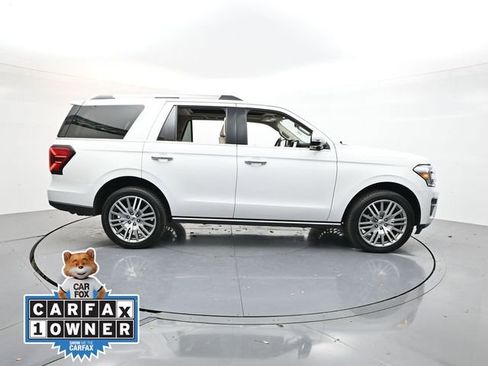 Used 2023 Ford Expedition Limited image 9