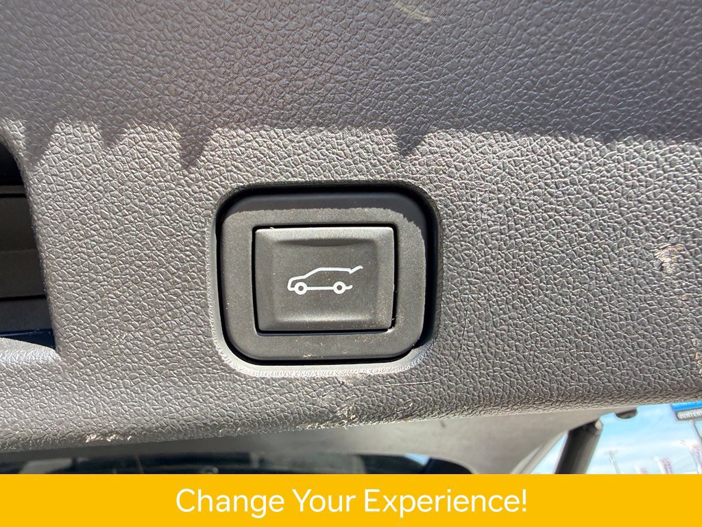 Used 2025 Chevrolet Traverse High Country FWD image 23