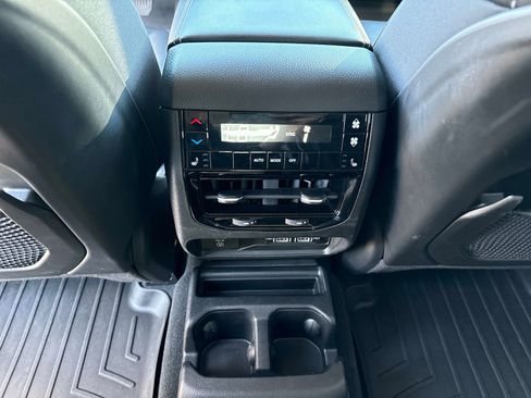 Used 2021 Jeep Grand Cherokee L Limited w/ Luxury Tech Group II AWD/4WD image 17