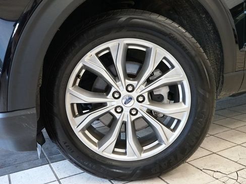 Used 2023 Ford Explorer Limited w/ Equipment Group 301A AWD/4WD image 55