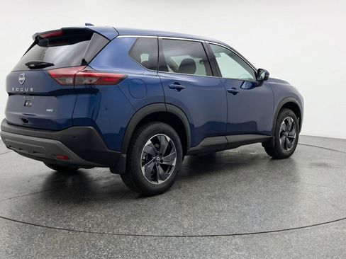Used 2025 Nissan Rogue SV AWD/4WD image 9