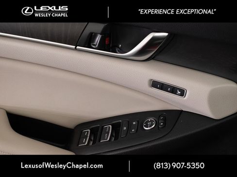 Used 2020 Honda Accord Touring image 34