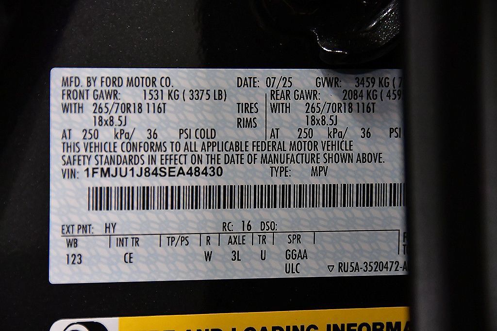 Used 2025 Ford Expedition Active AWD/4WD image 12