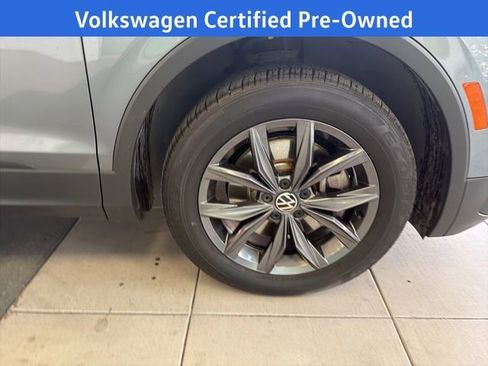 Certified 2022 Volkswagen Tiguan SE w/ Panoramic Sunroof Package image 14