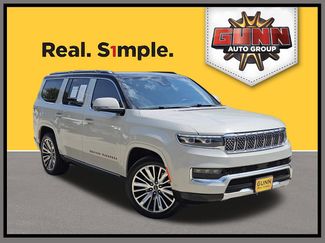 Used 2022 Jeep Grand Wagoneer Series III AWD/4WD video 1