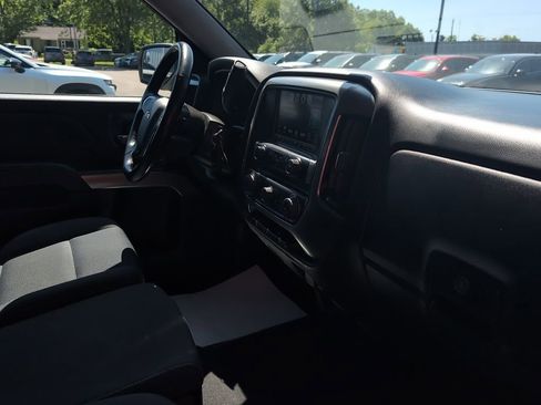 Used 2019 Chevrolet Silverado 1500 LT w/ All Star Edition AWD/4WD image 7