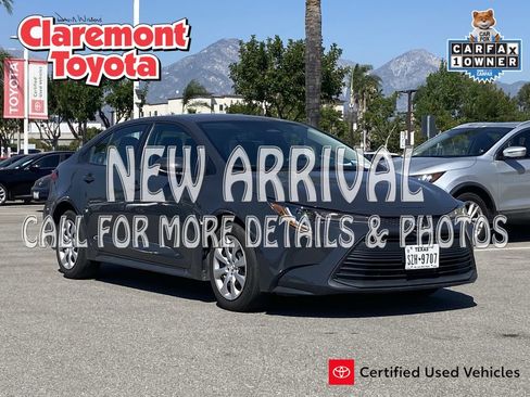 Used 2023 Toyota Corolla LE w/ Carpet Mat Package (TMS) image 1
