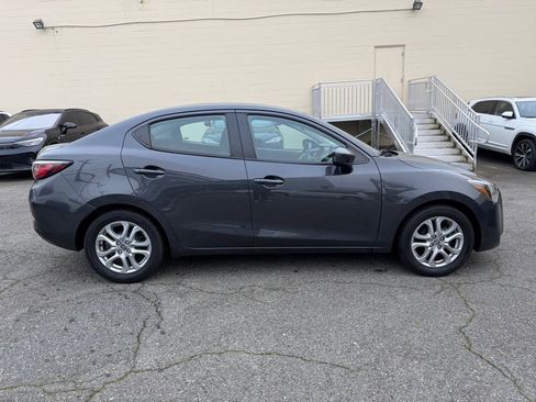 Used 2016 Scion iA image 8