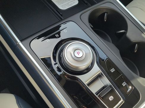 New 2026 Kia Carnival SX FWD image 36