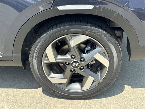 New 2026 Hyundai Venue SEL FWD image 6