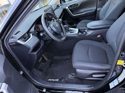 Certified 2020 Toyota RAV4 LE image 10