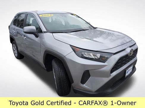 Certified 2022 Toyota RAV4 LE image 9
