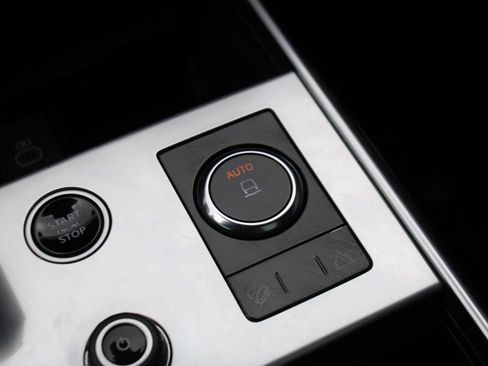 Certified 2023 Land Rover Range Rover SE image 27