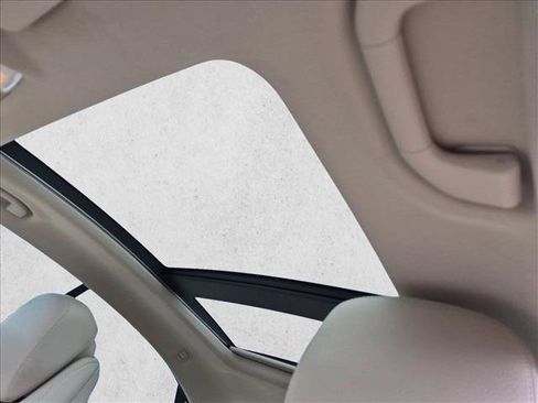 Used 2016 Mercedes-Benz E 400 Coupe image 13