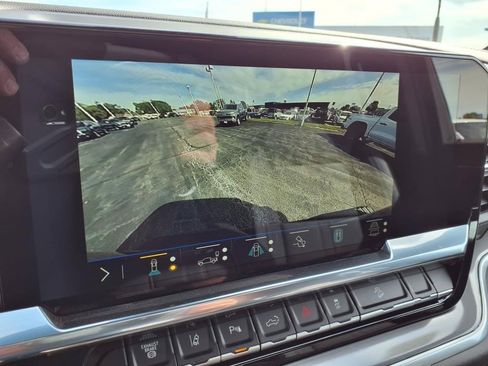 New 2025 Chevrolet Silverado 2500 High Country w/ High Country Premium Package AWD/4WD image 17