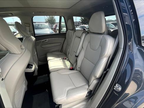 New 2026 Volvo XC90 B6 Ultra w/ Protection Package Premier image 18