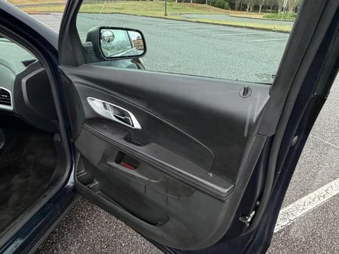 Used 2016 Chevrolet Equinox LS image 17