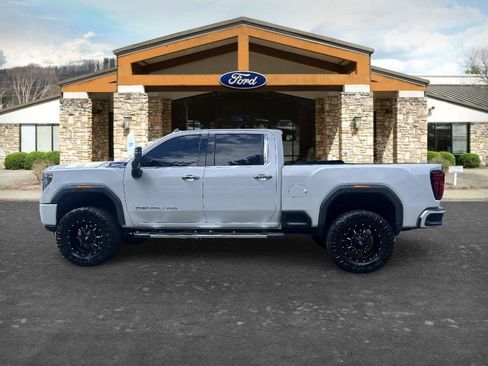 Used 2020 GMC Sierra 2500 Denali w/ Denali Ultimate Package AWD/4WD image 7