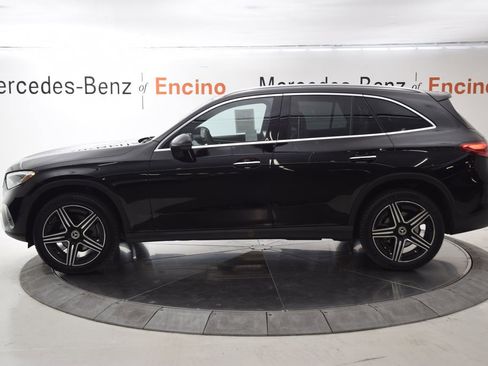 Used 2026 Mercedes-Benz GLC 300 image 3