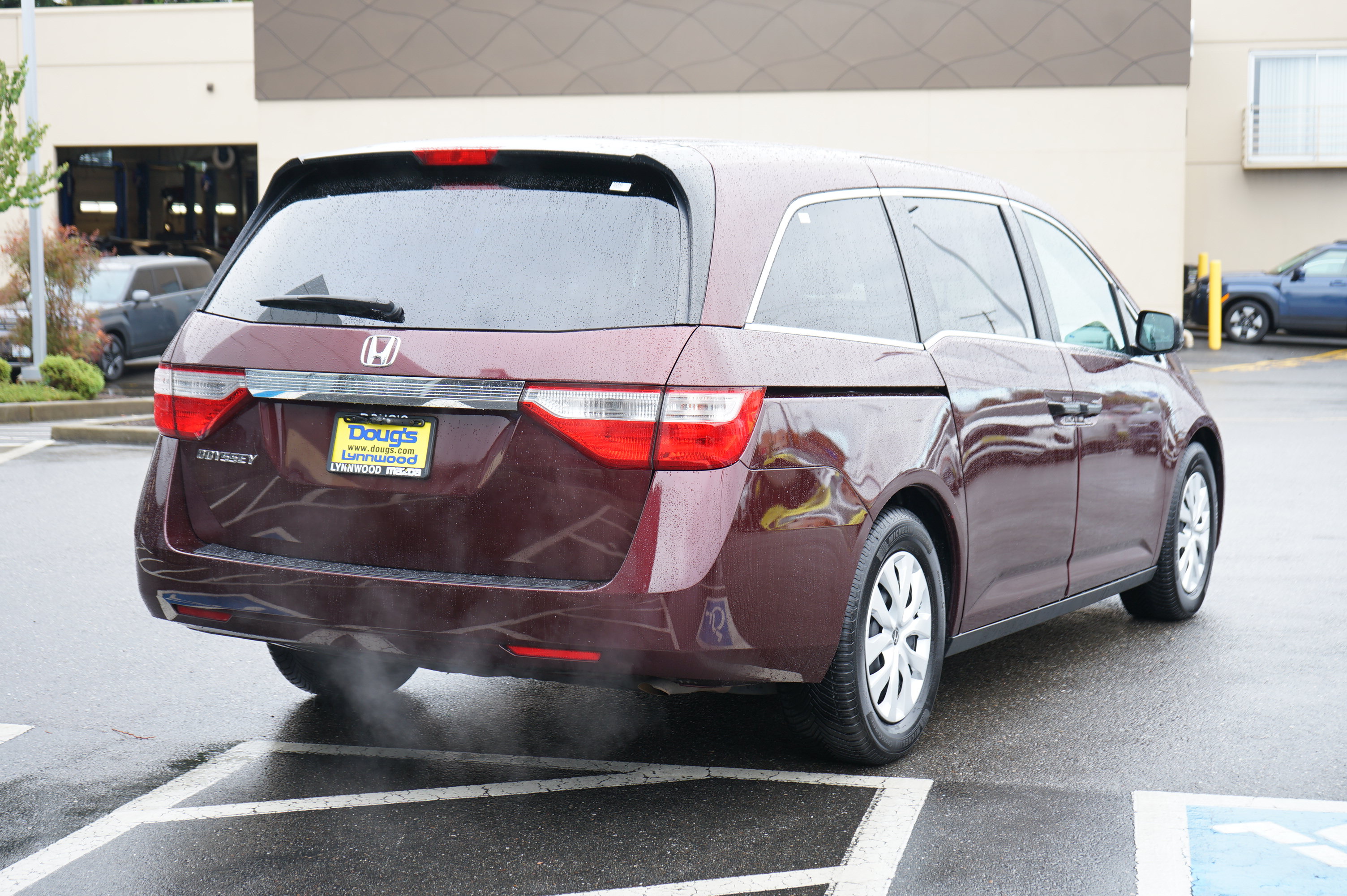 Used 2012 Honda Odyssey LX image 3