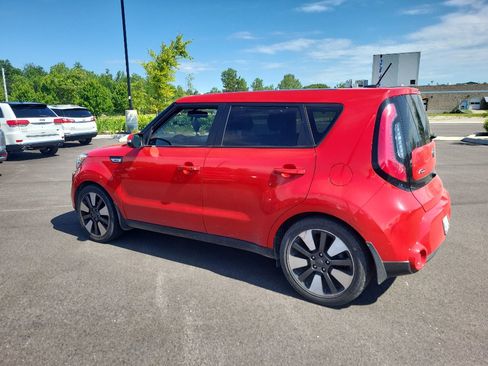 Used 2014 Kia Soul ! w/ Sun & Sound Package FWD image 3