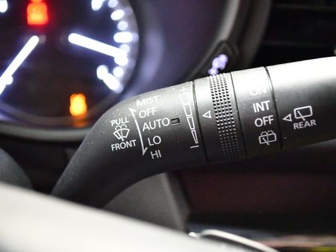 Used 2024 MAZDA CX-30 AWD 2.5 S w/ Premium Package image 43